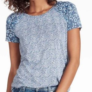 Lucky Brand Blue Floral short sleeve women’s top
